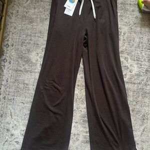 NWT Vuori Wide-Leg Pants